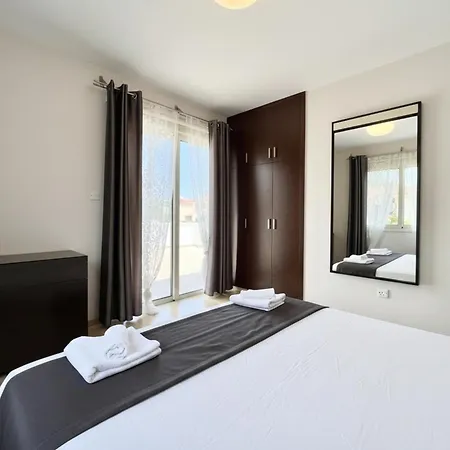 Golden Hour House * Perivolia