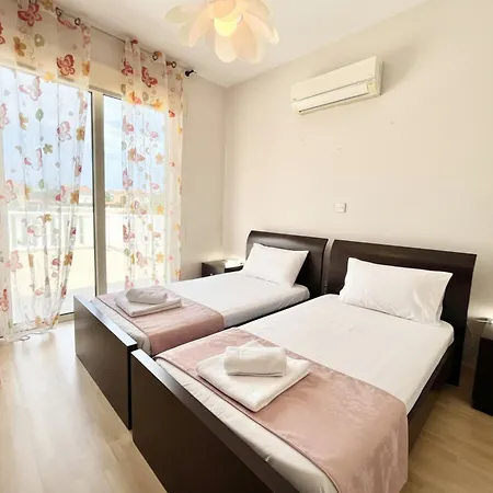 Golden Hour House * Perivolia